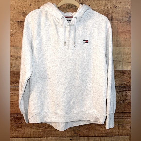 Tommy Hilfiger Tops - Tommy Hilfiger Sport Small Flag Hoodie